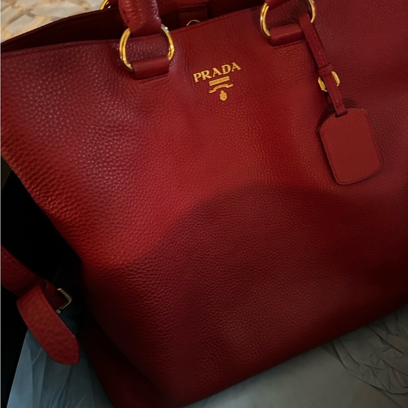 Prada Large Vitello Tote - Picture 3 of 14